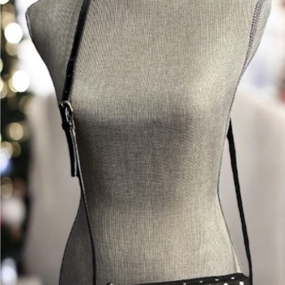 KATE SPADE POLKA DOT CROSSBODY NWOT PATENT LEATHER STRAP RED LOGO INTERIOR - Picture 6 of 6